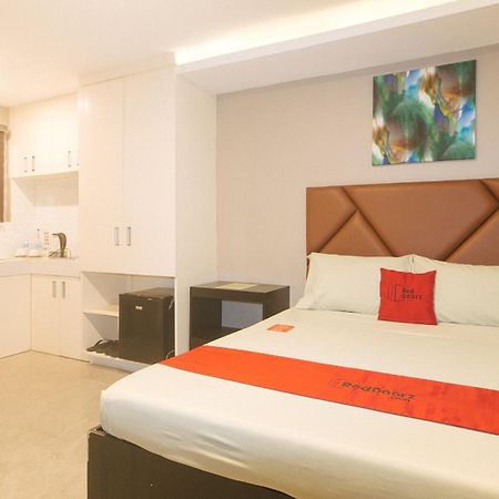 Reddoorz Plus At Seventy Five Inn Near Manila Airport Paranaque City Экстерьер фото