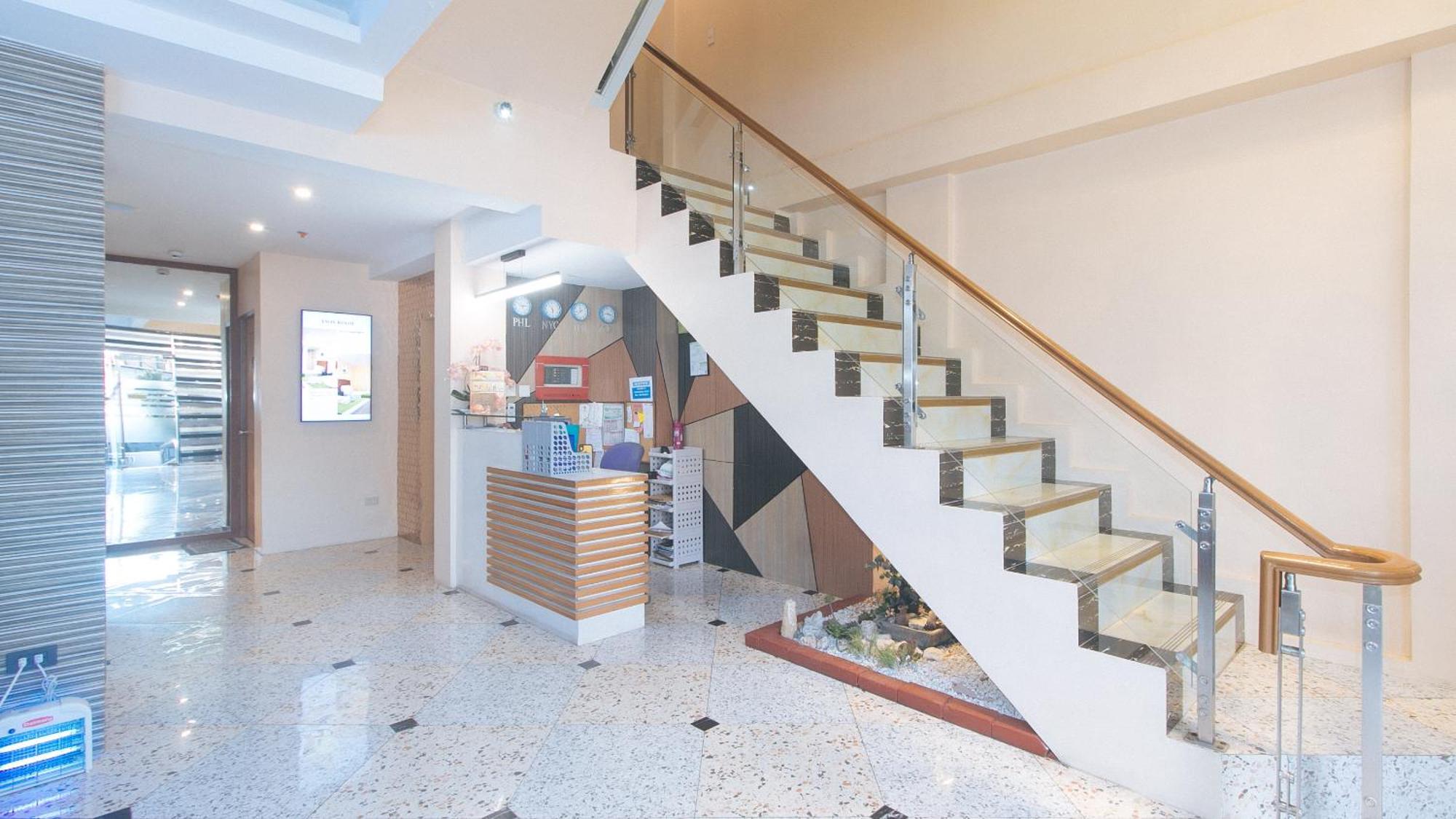 Reddoorz Plus At Seventy Five Inn Near Manila Airport Paranaque City Экстерьер фото