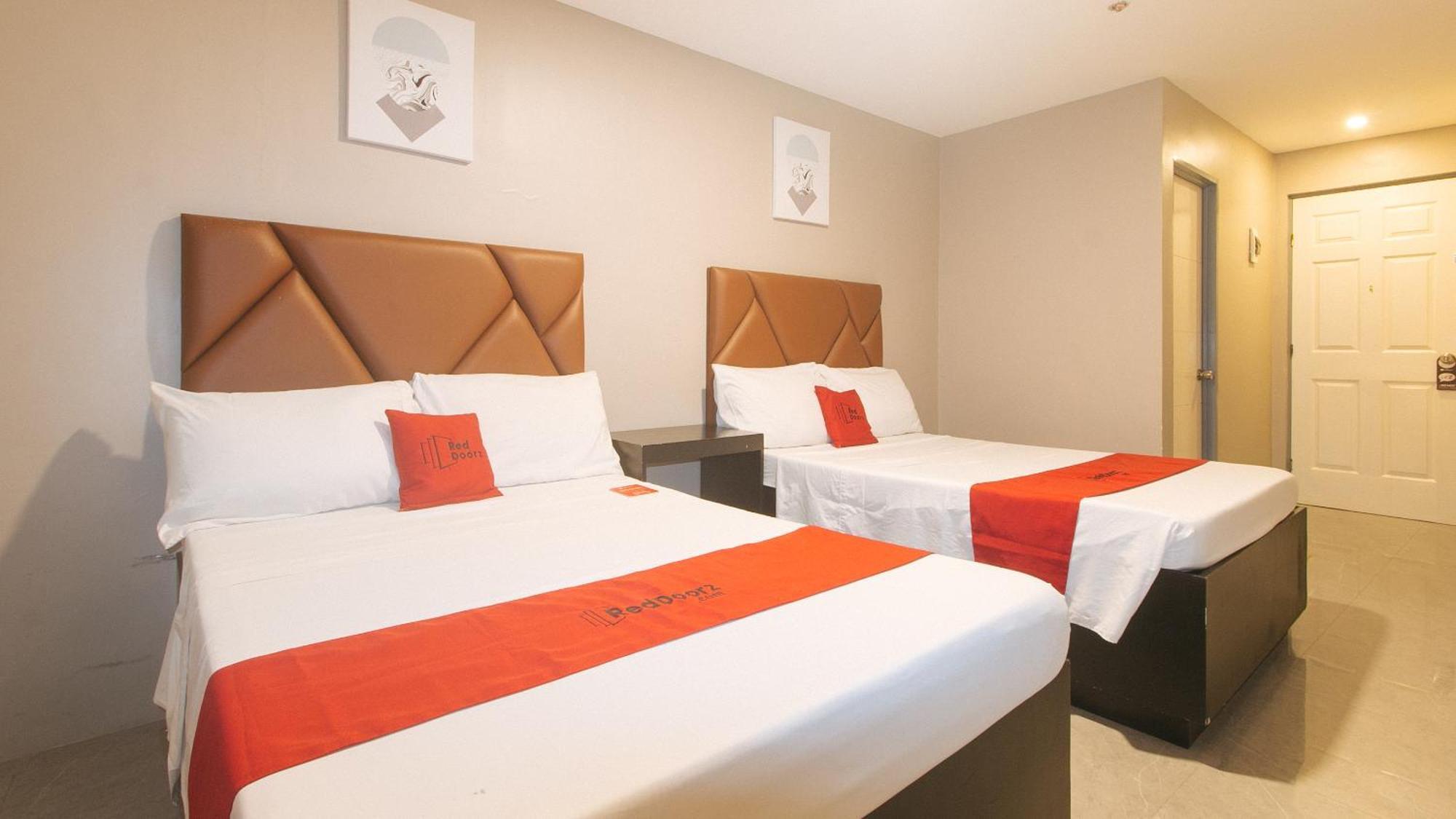 Reddoorz Plus At Seventy Five Inn Near Manila Airport Paranaque City Экстерьер фото