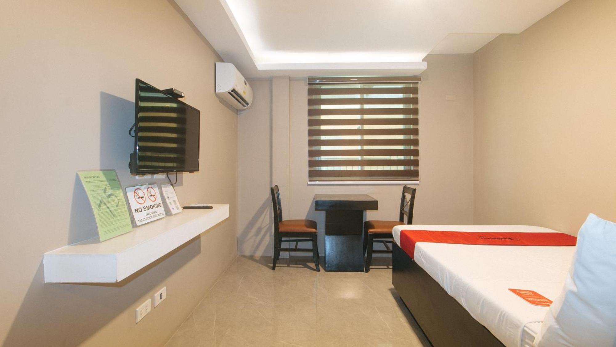 Reddoorz Plus At Seventy Five Inn Near Manila Airport Paranaque City Экстерьер фото