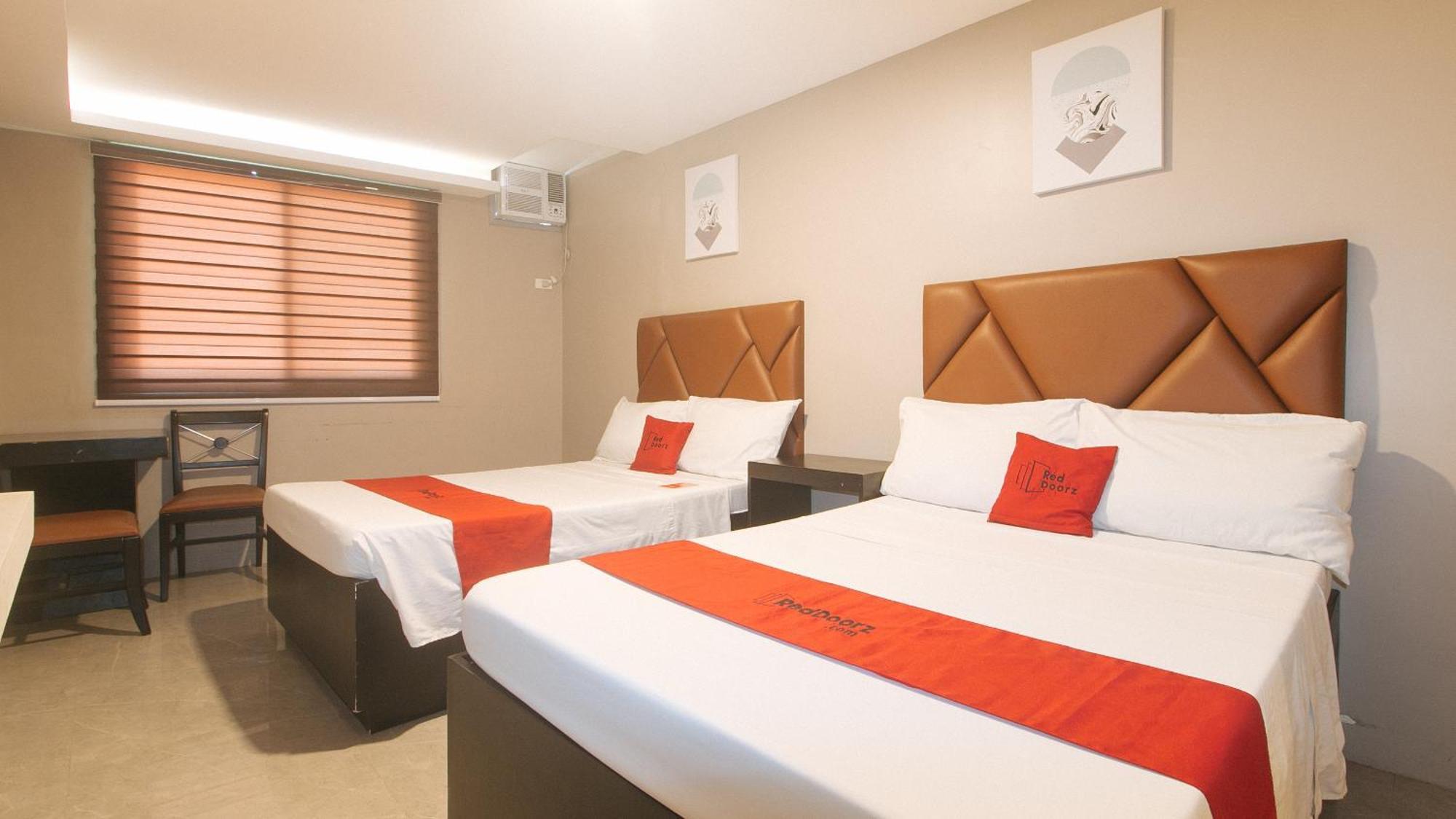 Reddoorz Plus At Seventy Five Inn Near Manila Airport Paranaque City Экстерьер фото