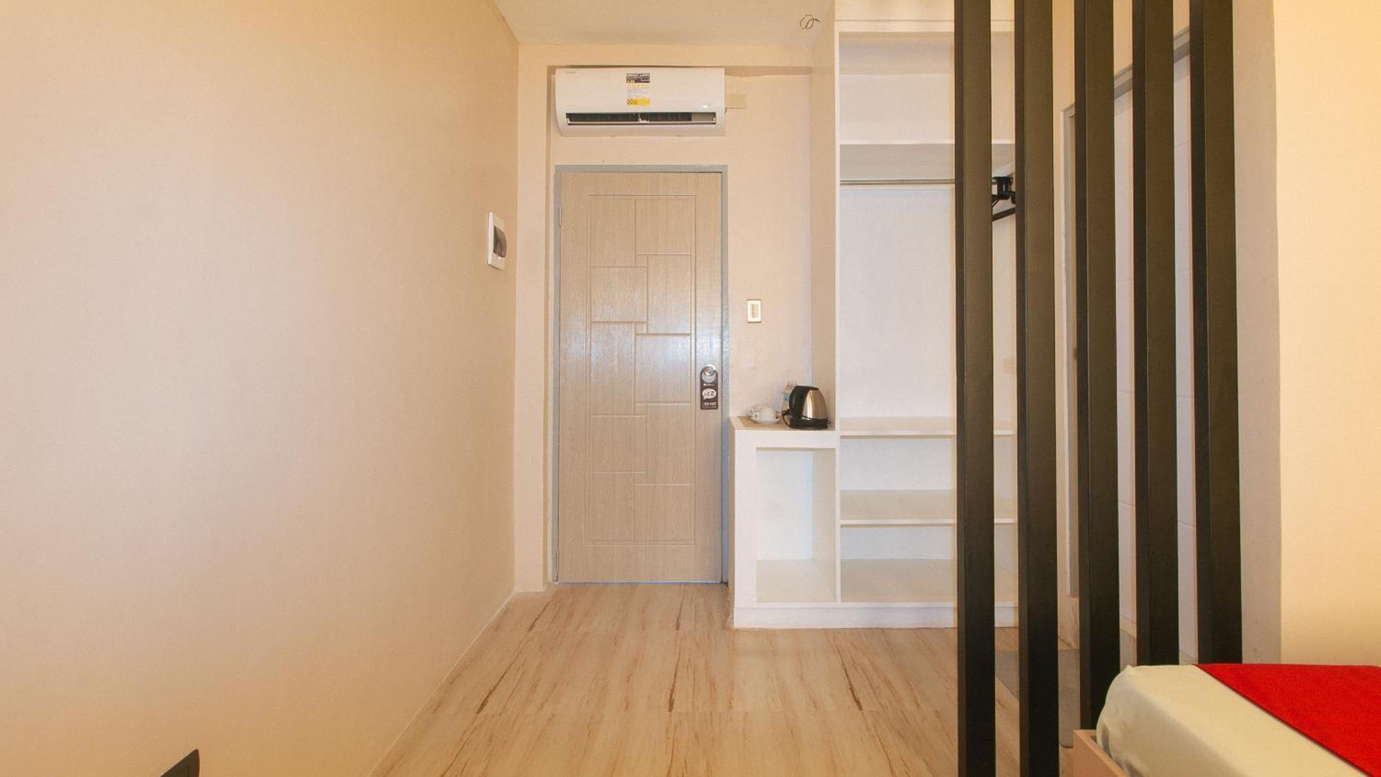 Reddoorz Plus At Seventy Five Inn Near Manila Airport Paranaque City Экстерьер фото